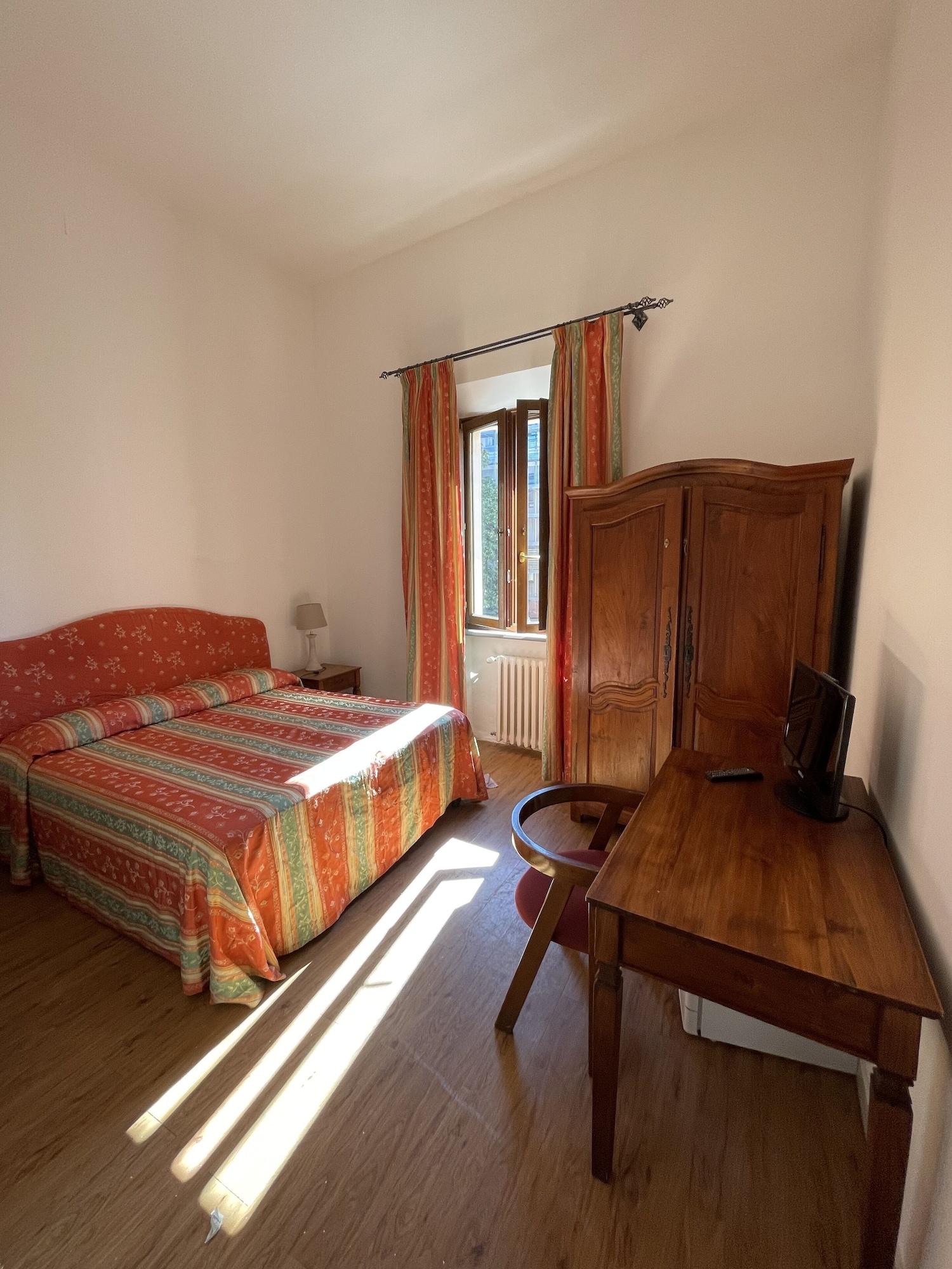 Hotel Caffe Verdi - 24 Hours Reception Пиза Екстериор снимка
