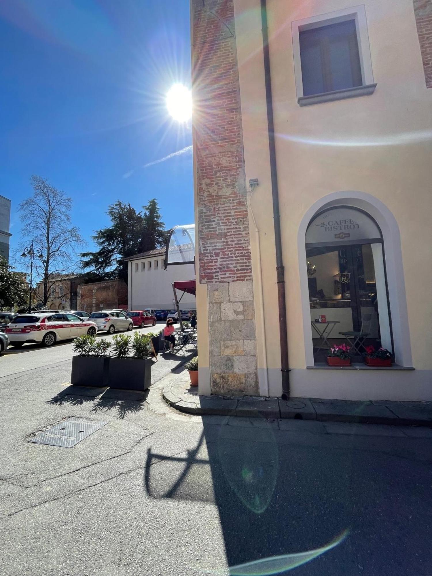 Hotel Caffe Verdi - 24 Hours Reception Пиза Екстериор снимка